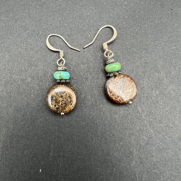 Brown Stone Dangle Pierced Earrings Green Stone Accent Silver Tone Drop‎ - Picture 1 of 8